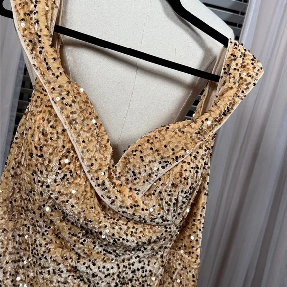 Fairiesty Off Shoulder Split Sequin Mermaid Dress - Picture 2 of 5